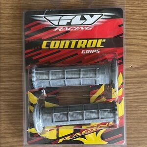 Fly Racing Control Grips in Gray